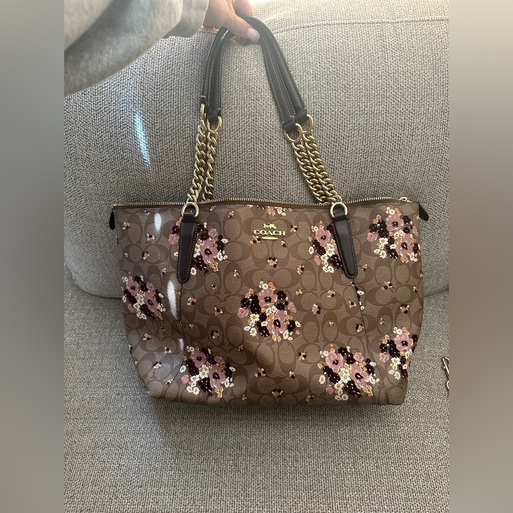 Coach purse!!